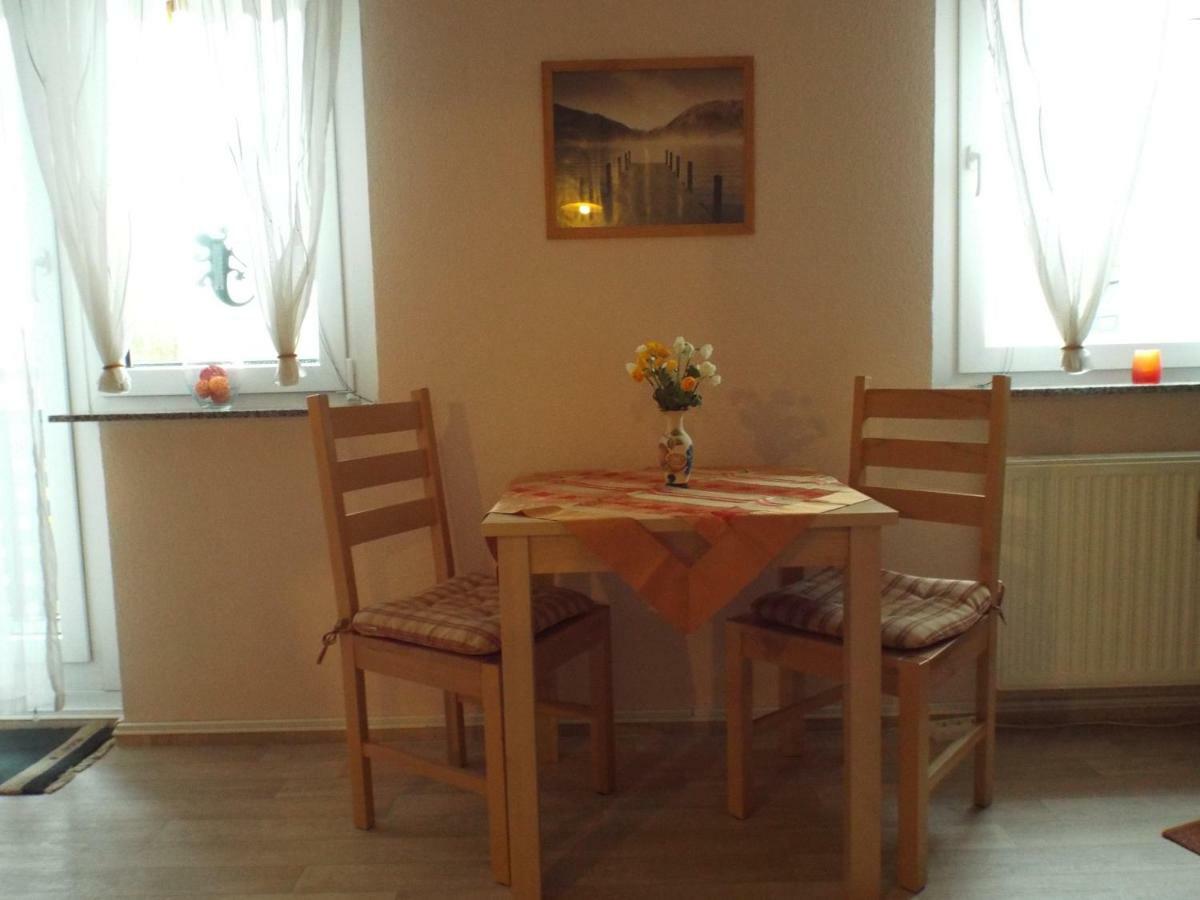 2-Zimmer-Ferienwohnung "Garten Der Welt" Berlin Exterior photo